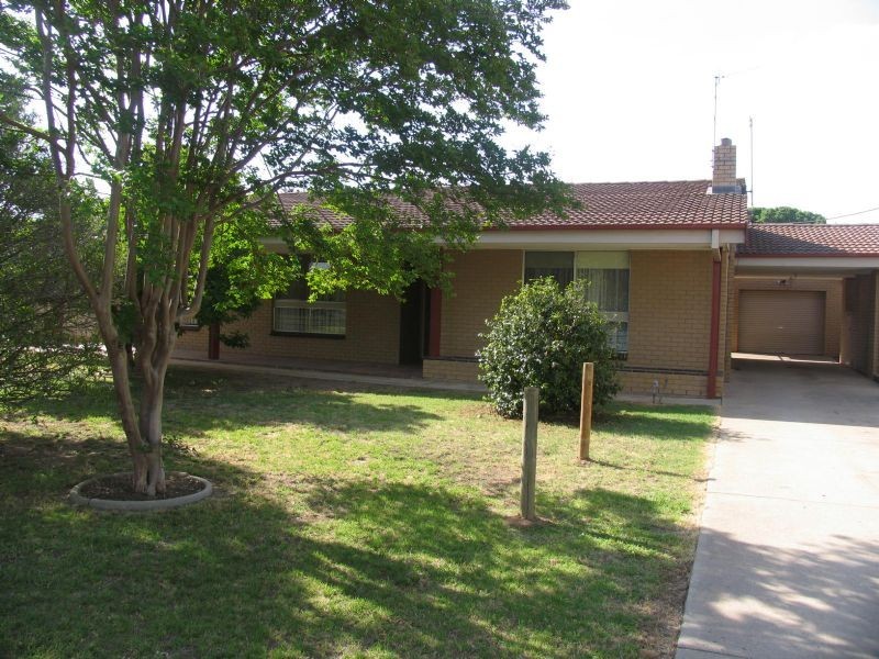 13 Edward Street, Corowa NSW 2646