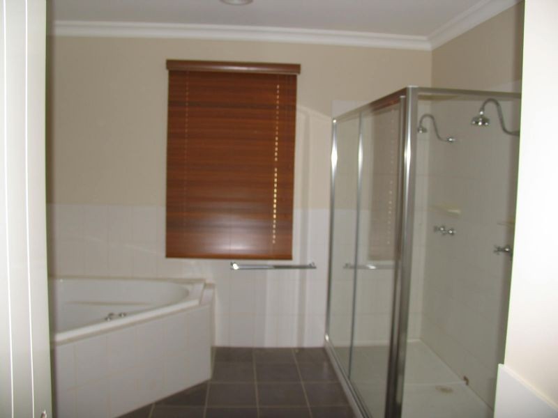 6 Lindsay Street, Corowa NSW 2646