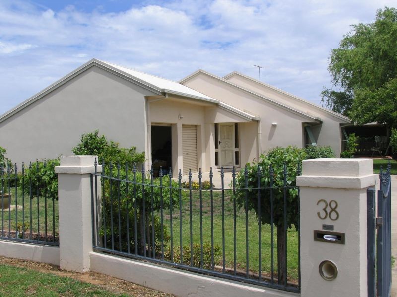 38 Katrina Circuit, Corowa NSW 2646