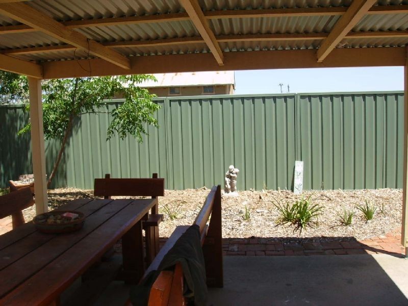111 Hovell Street, Howlong NSW 2643