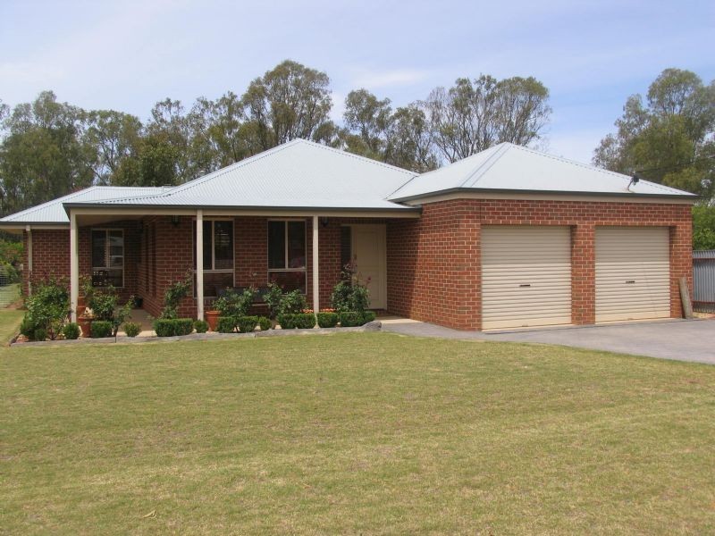 76 Hume Street, Corowa NSW 2646