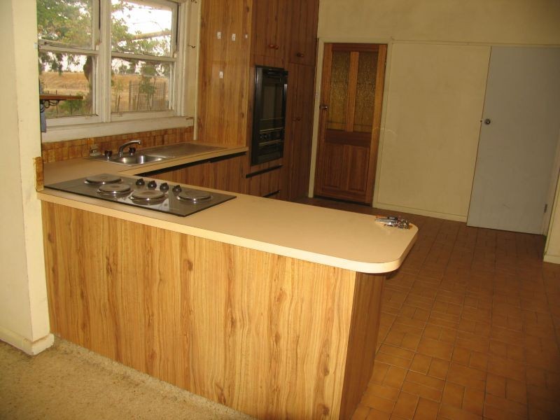 “KIRRAWEENA” SETTLERS ROAD, Corowa NSW 2646