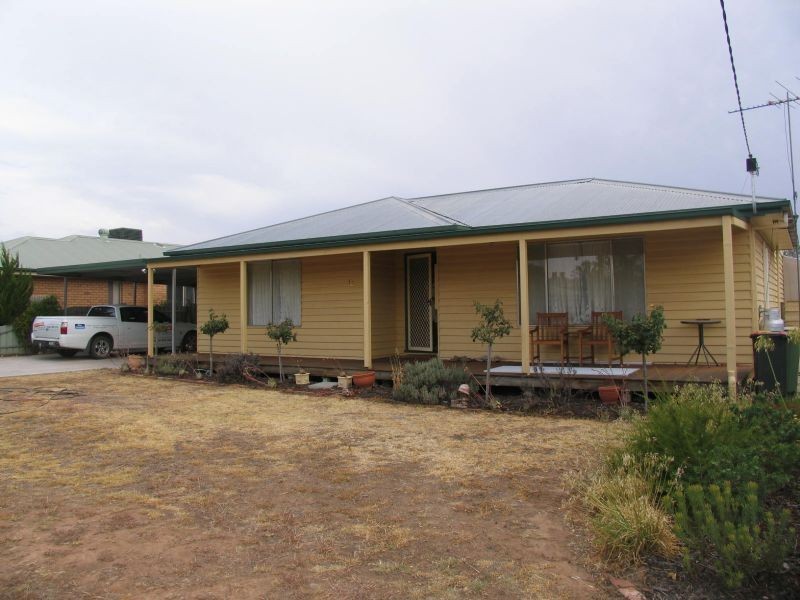 13 Elizabeth Street, Wahgunyah VIC 3687