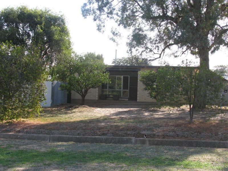 a/165 Federation Avenue, Corowa NSW 2646