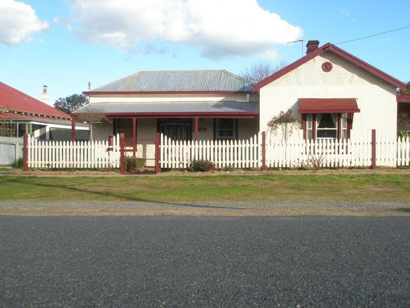 20 Gray Street, Corowa NSW 2646