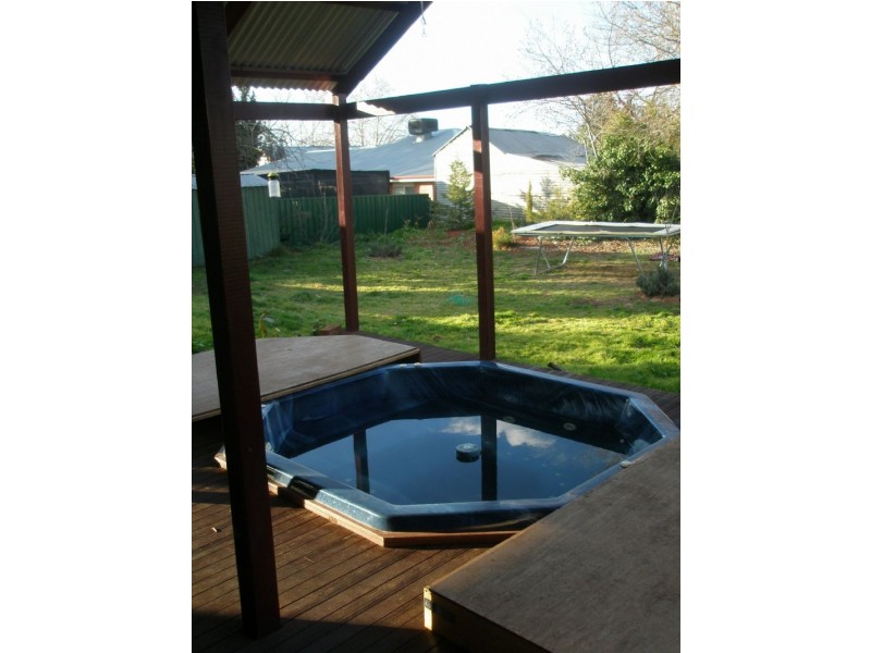 20 Gray Street, Corowa NSW 2646