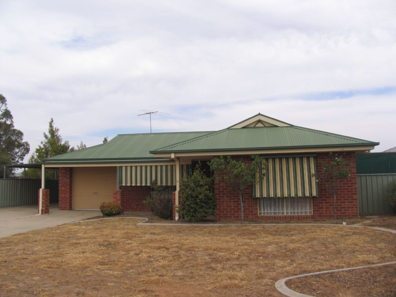 12 Matthew Court, Corowa NSW 2646