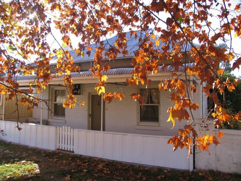 22 Alfred Street, Corowa NSW 2646