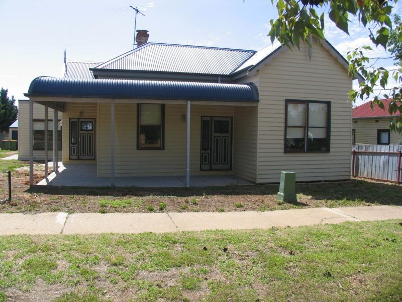 6 Lindsay Street, Corowa NSW 2646