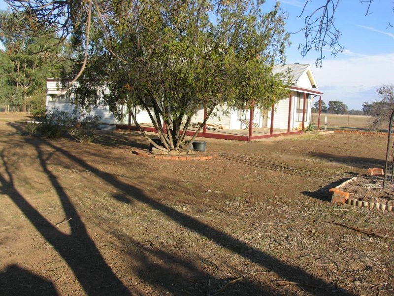 - Hallens Rd, Rutherglen VIC 3685