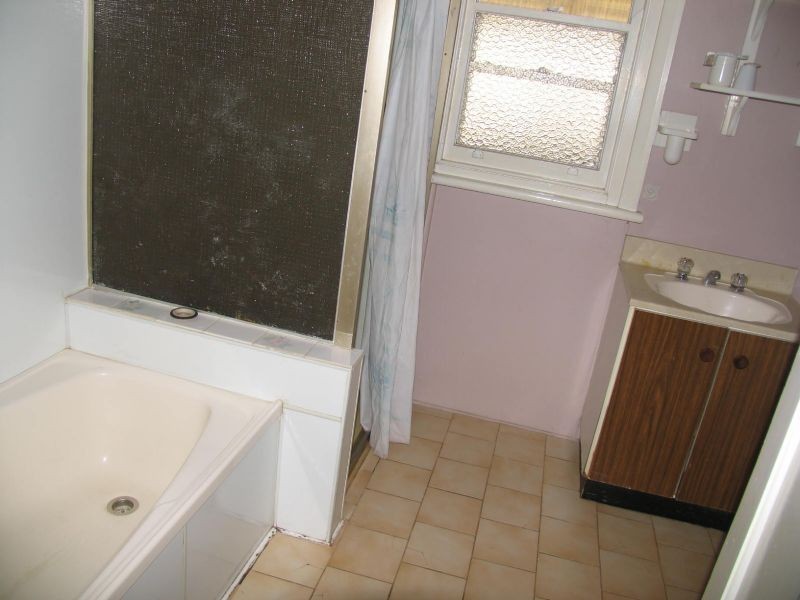 - Hallens Rd, Rutherglen VIC 3685