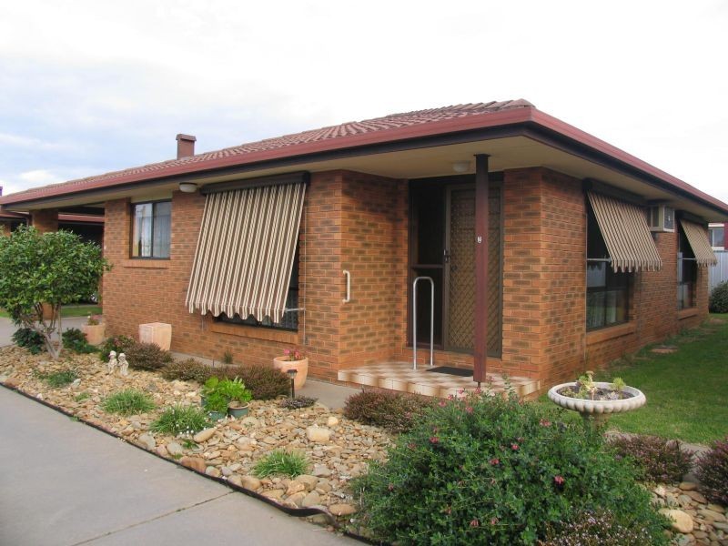 2/8 Vera Street, Corowa NSW 2646