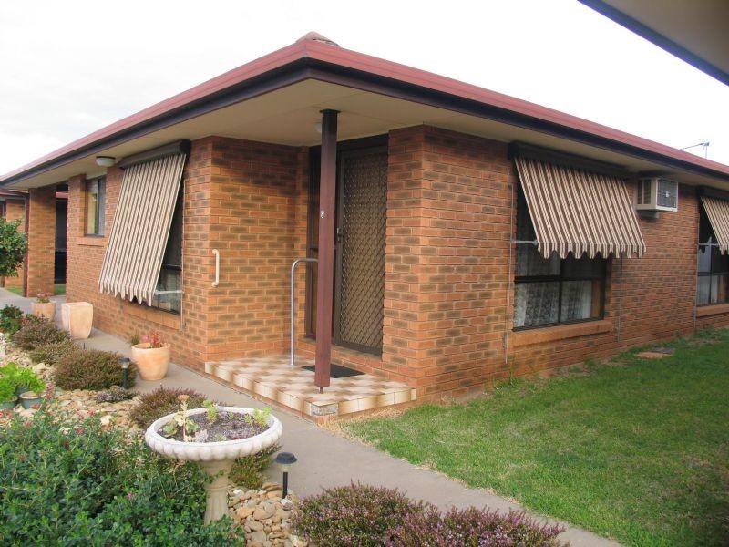 2/8 Vera Street, Corowa NSW 2646