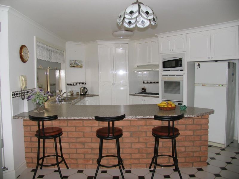 37 Birdwood Street, Corowa NSW 2646