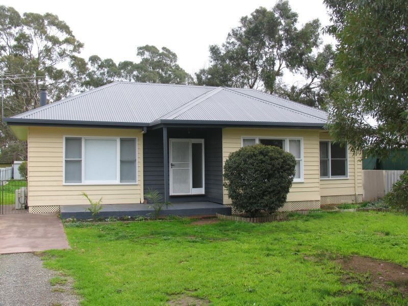 9 Martin Street, Corowa NSW 2646