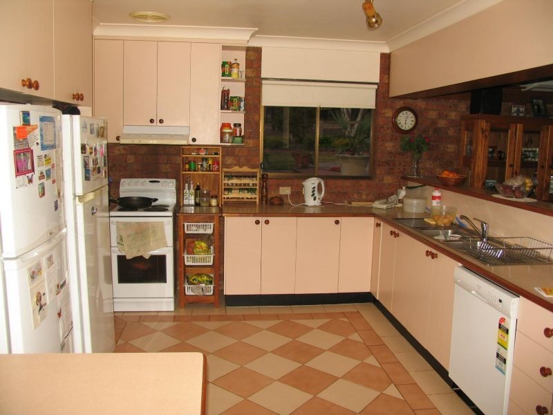 44 Cemetery Road, Chiltern VIC 3683