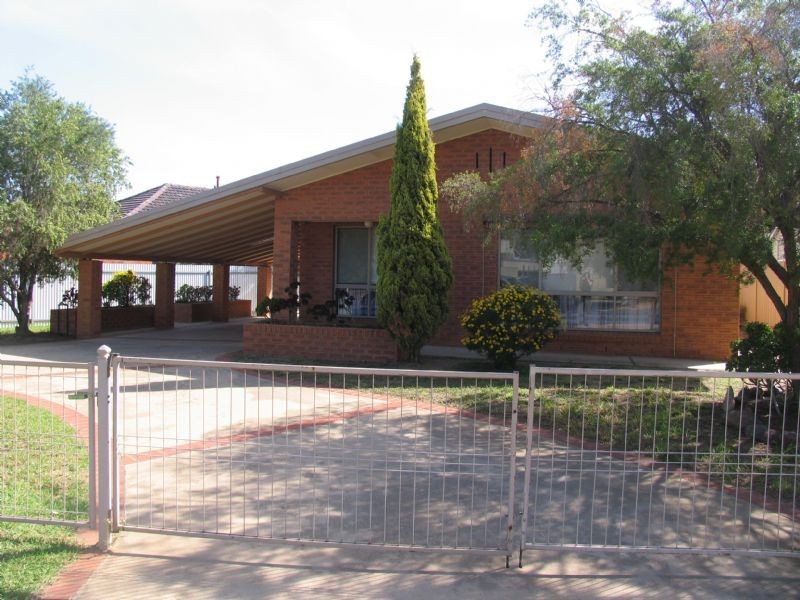 3 Queen Street, Corowa NSW 2646