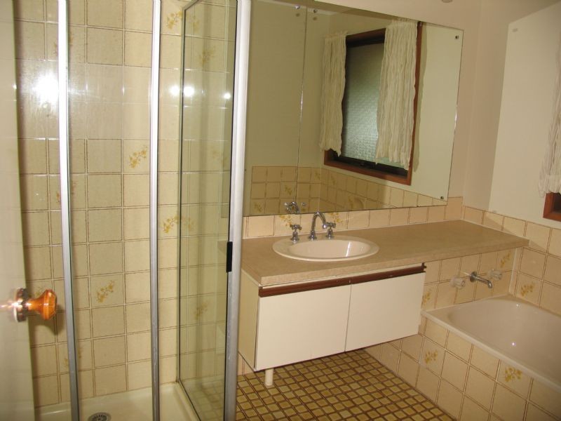 2-4 Shiraz Crescent, Corowa NSW 2646