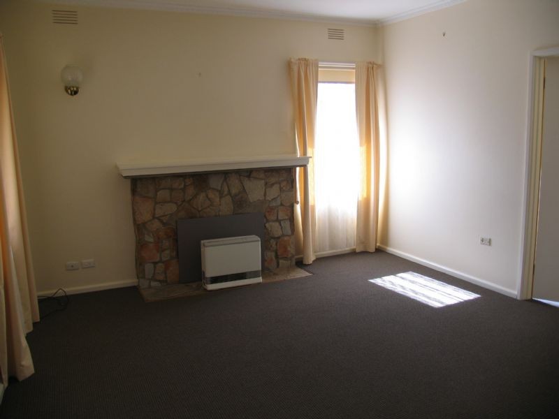 6 Norman Street, Corowa NSW 2646