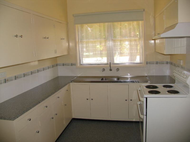 6 Norman Street, Corowa NSW 2646