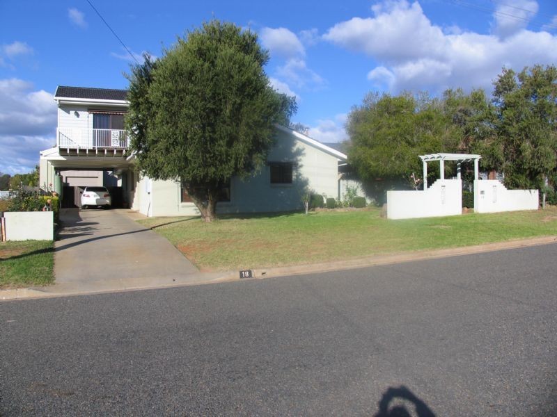 18 King Street, Corowa NSW 2646