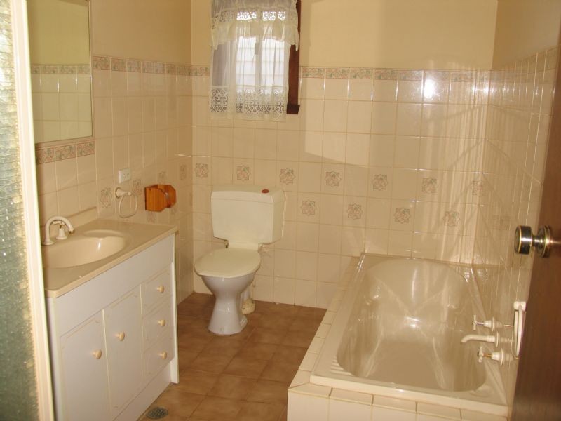 16 Sauvignon Drive, Corowa NSW 2646