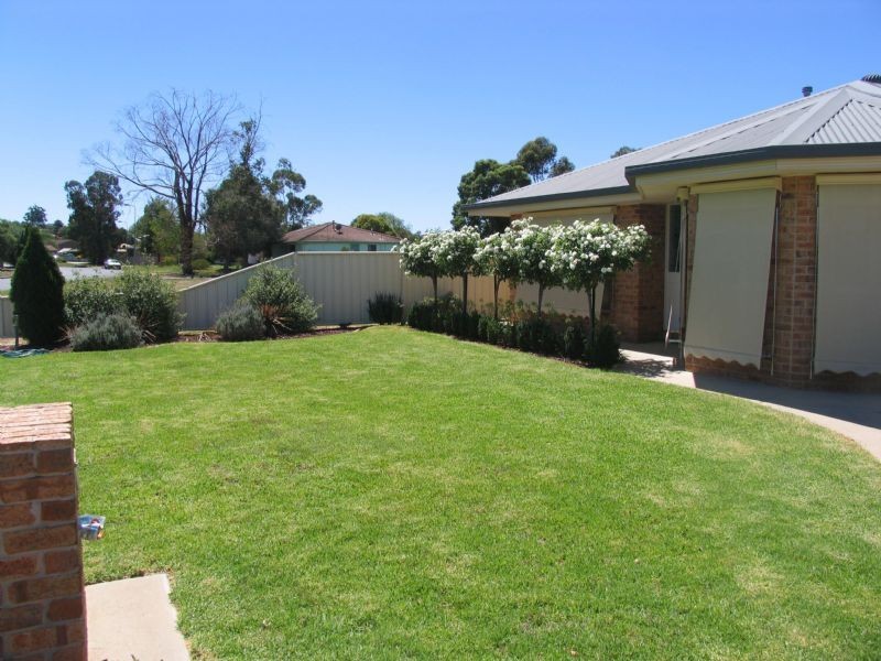17 Pinot Crescent, Corowa NSW 2646