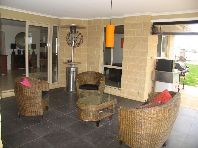 10 Gallagher Drive, Wahgunyah VIC 3687