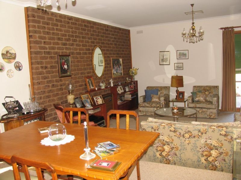 18 Talbot Crescent, Corowa NSW 2646