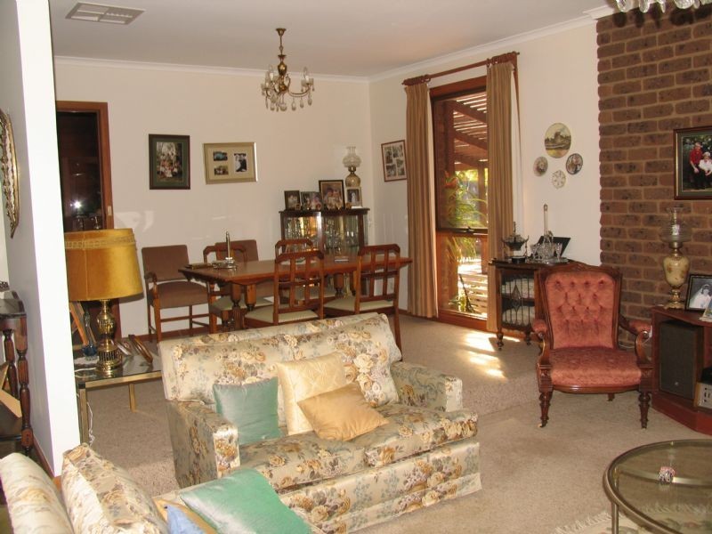 18 Talbot Crescent, Corowa NSW 2646