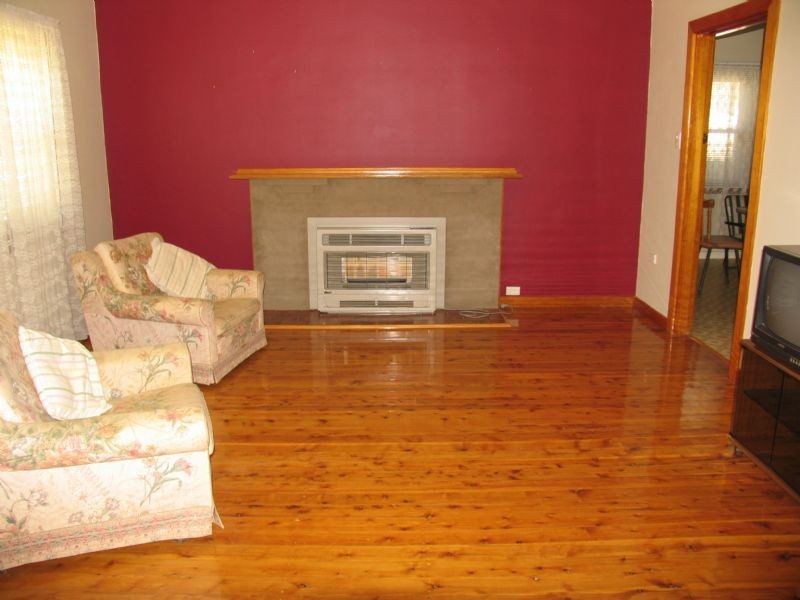 33  Whitehead Street, Corowa NSW 2646