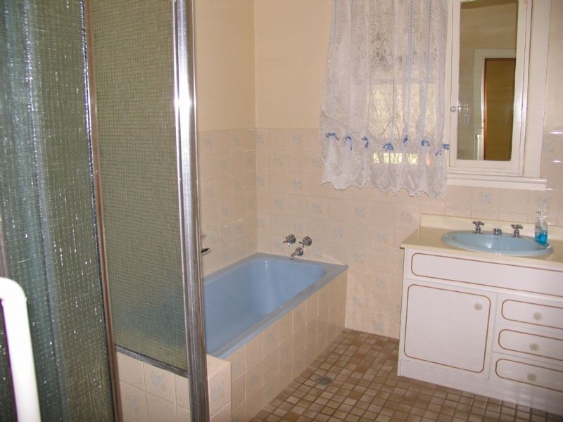 33  Whitehead Street, Corowa NSW 2646