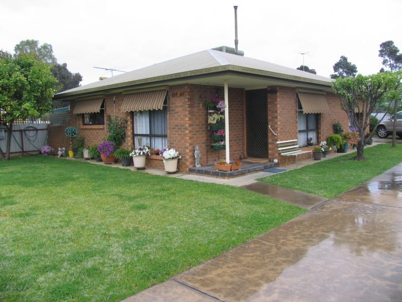 2/5 Henry Street, Corowa NSW 2646