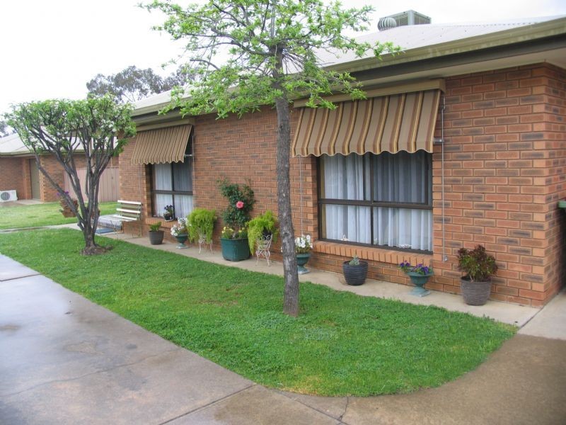 2/5 Henry Street, Corowa NSW 2646