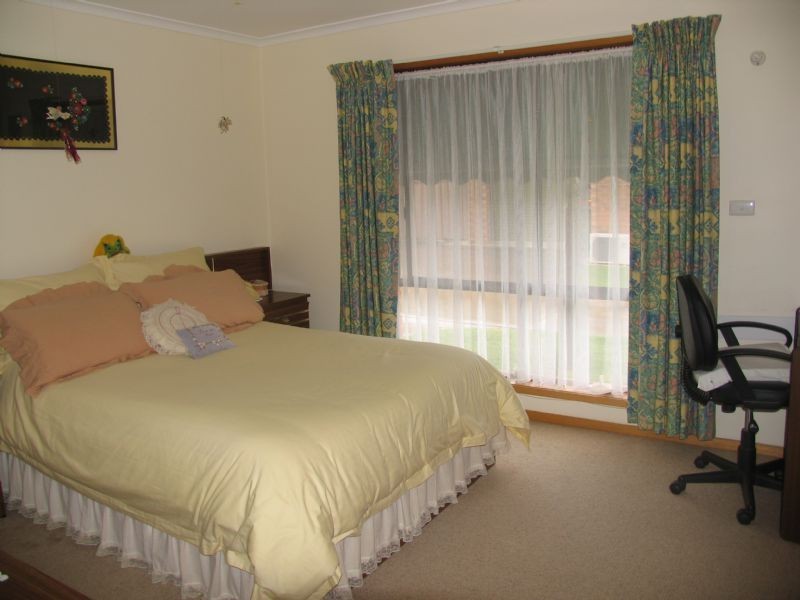 2/5 Henry Street, Corowa NSW 2646