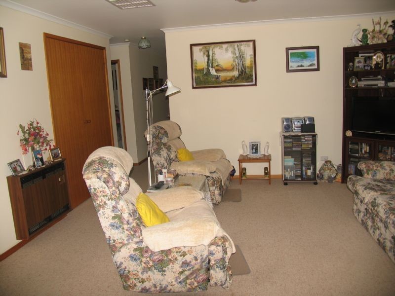 2/5 Henry Street, Corowa NSW 2646
