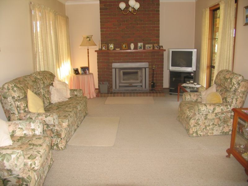 61 Thomas Avenue, Corowa NSW 2646