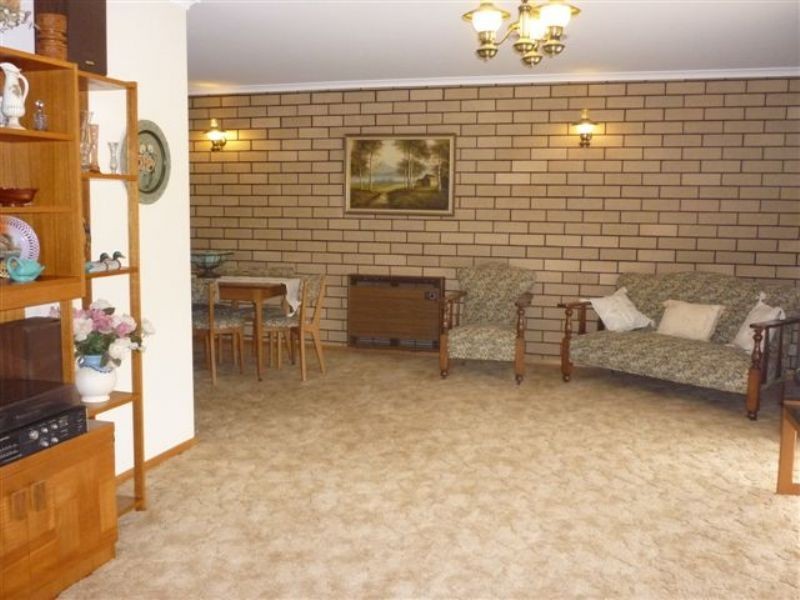 214 Whitehead Street, Corowa NSW 2646