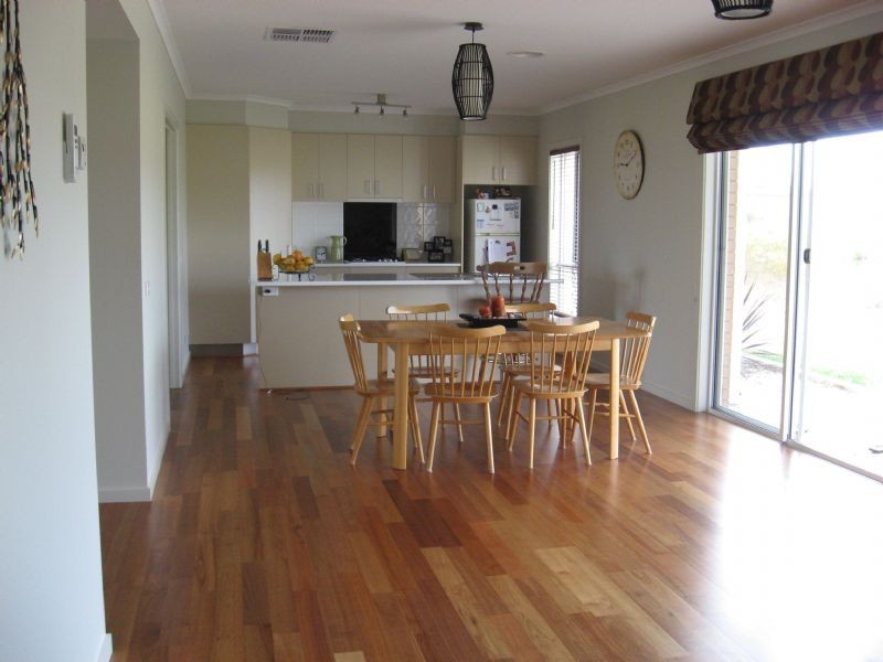 317 Spring Drive, Corowa NSW 2646