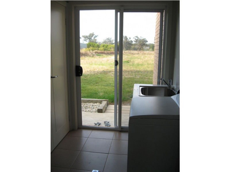 317 Spring Drive, Corowa NSW 2646