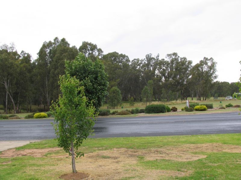 47 Federation Avenue, Corowa NSW 2646