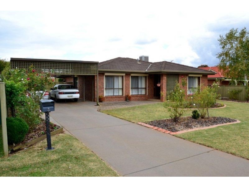5 Beryl Drive, Corowa NSW 2646