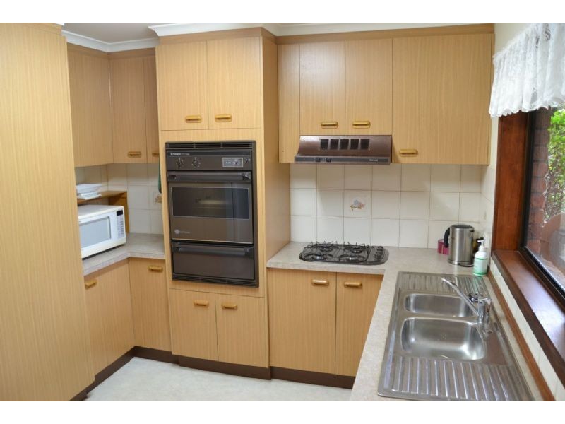 5 Beryl Drive, Corowa NSW 2646