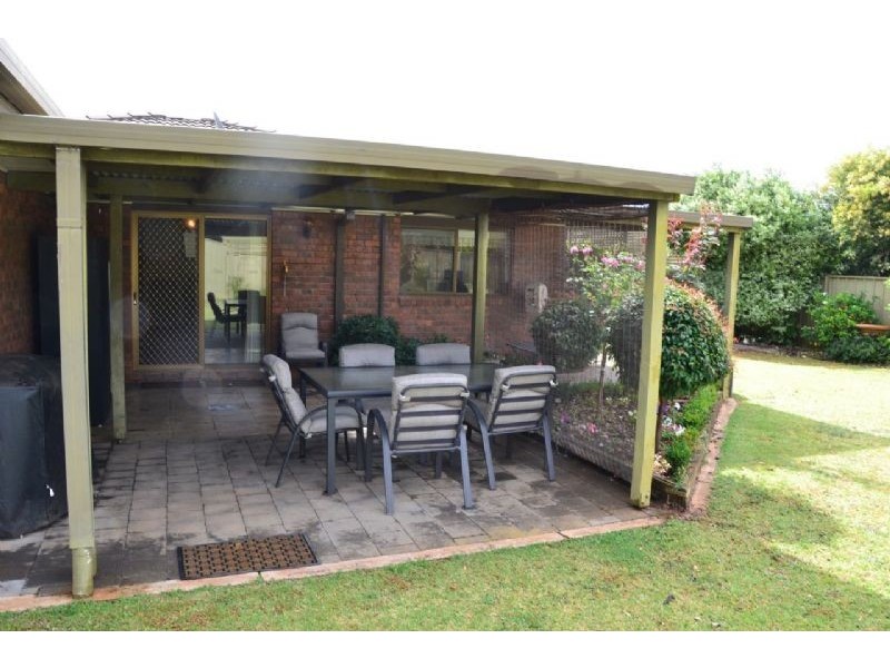 5 Beryl Drive, Corowa NSW 2646