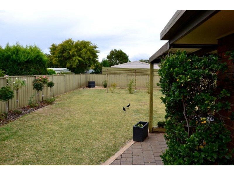 5 Beryl Drive, Corowa NSW 2646