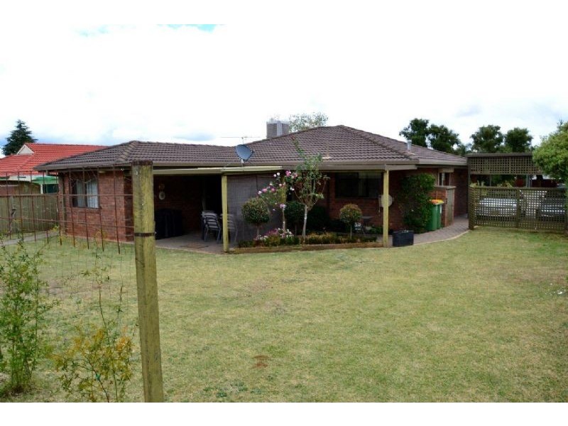 5 Beryl Drive, Corowa NSW 2646