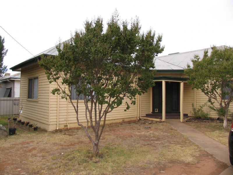 98 Guy, Corowa NSW 2646