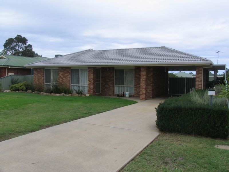 13 Matthew Court, Corowa NSW 2646