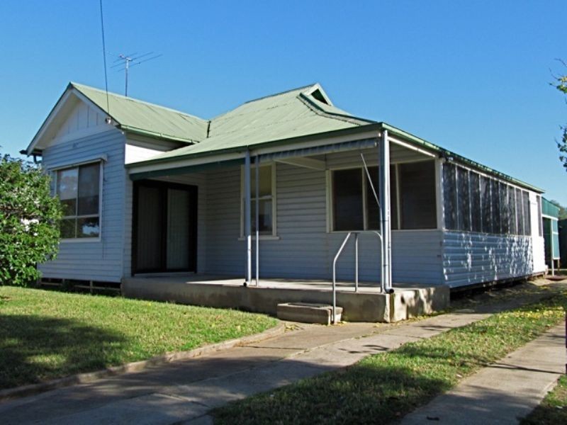 383 Honour Avenue, Corowa NSW 2646