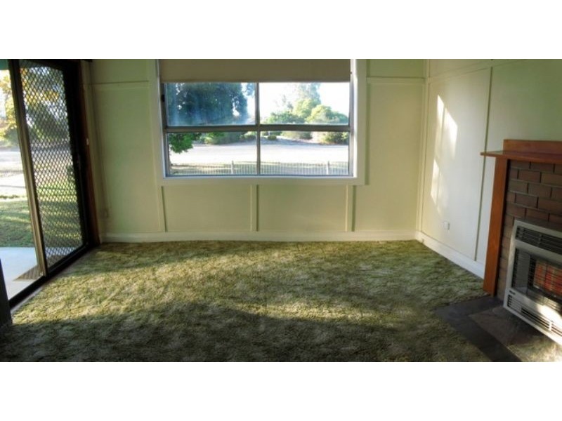 383 Honour Avenue, Corowa NSW 2646